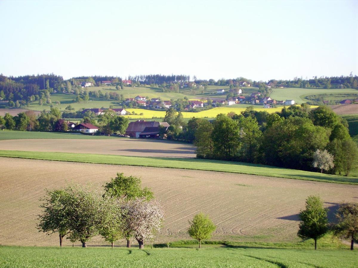 Vitalhof Roithinger Grieskirchen Exterior foto